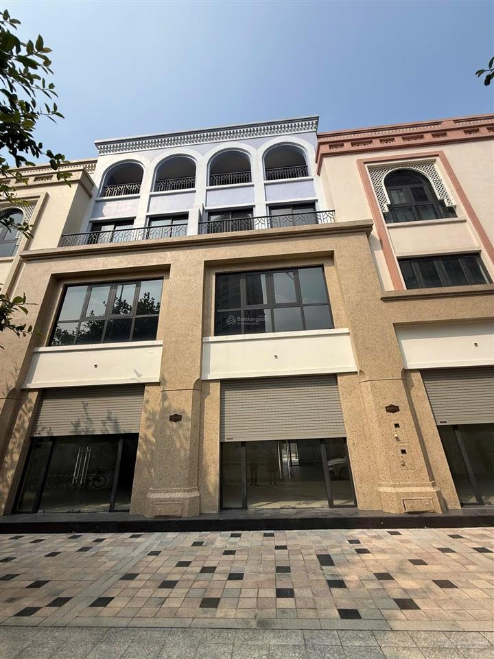 Bán liền kề hải âu shophouse đối diện chung cư masterise mặt đường biển xanh giá chỉ 8 tỷ vin 2.