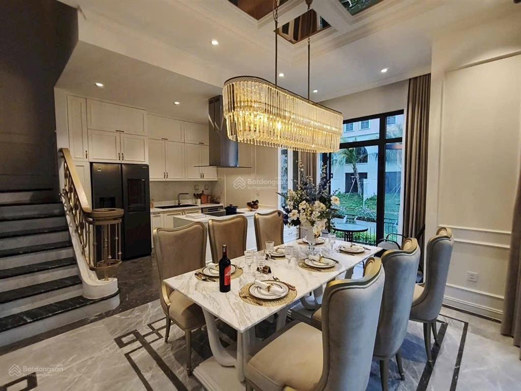 Mở bán đợt 1 biệt thự đảo ngọc view sông khép kín vin 3 áp vc còn 18 tỷ ký trực tiếp cđt vinhomes