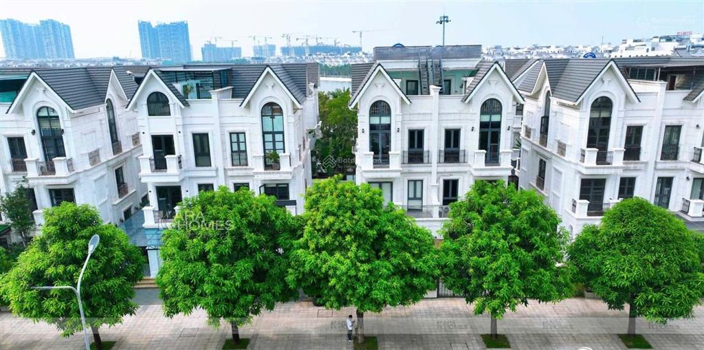 Chính chủ bán gấp biệt thự song lập hải âu 2, đường 30m, giá 28 tỷ giá hời vin 1.