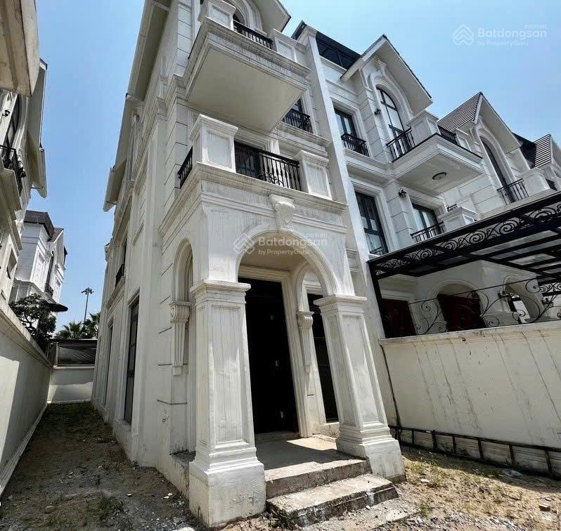 Chính chủ bán gấp biệt thự song lập hải âu 2, đường 30m, giá 28 tỷ giá hời vin 1.