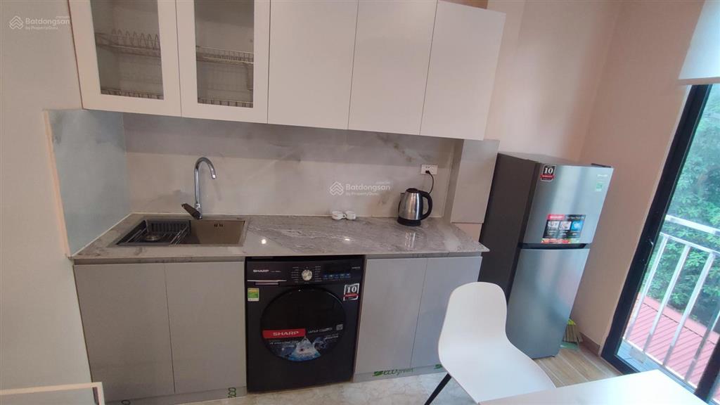 Cho thuê căn hộ khép kín đầy đủ tiện nghi ở phố liễu giai, vạn bảo 6 triệu, 32m2, view đẹp