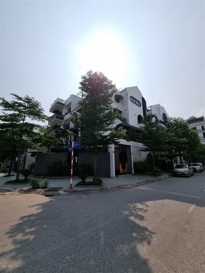 Mr đức  0945 540 *** 0935 798 ***  chuyên bán liền kề, nhà vườn, biệt thự khu tc5  gần văn quán