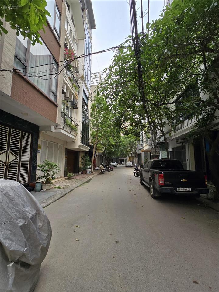 Cho thuê nhà 4 tầng khu phân lô văn quán  giá 13tr/tháng