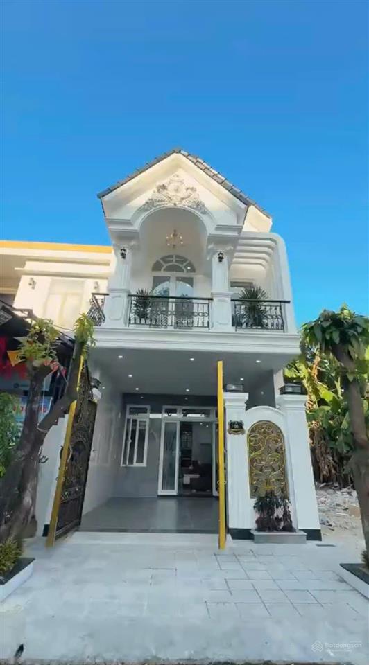 Kẹt tiền cô dung bán cắt lỗ bán căn nhà 1 lầu, tân kiên  bình chánh. shr