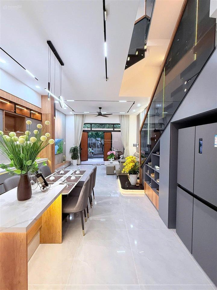 Cần tiền bán gấp nhà gần chợ phú lạc đ.tân liêm phong phú  bình chánh.