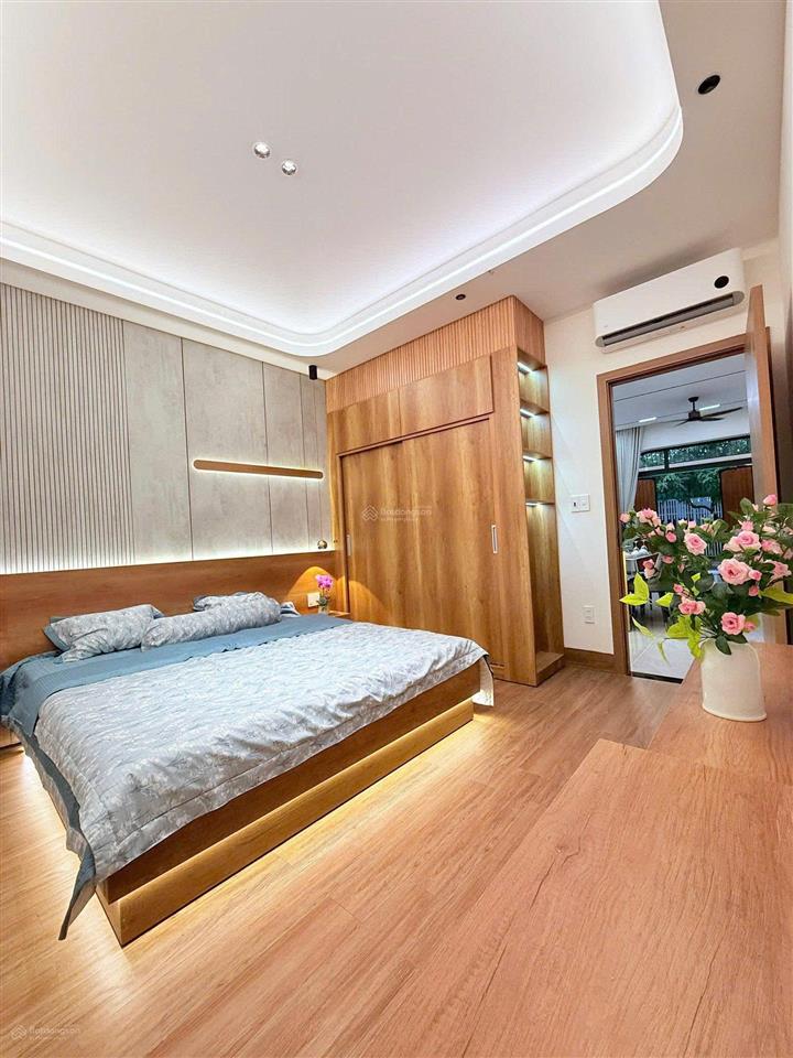 Cần tiền bán gấp nhà gần chợ phú lạc đ.tân liêm phong phú  bình chánh.