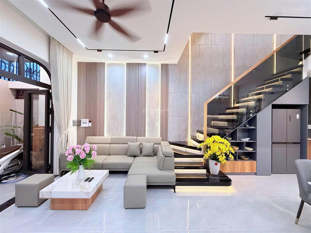 Cần tiền bán gấp nhà gần chợ phú lạc đ.tân liêm phong phú  bình chánh.