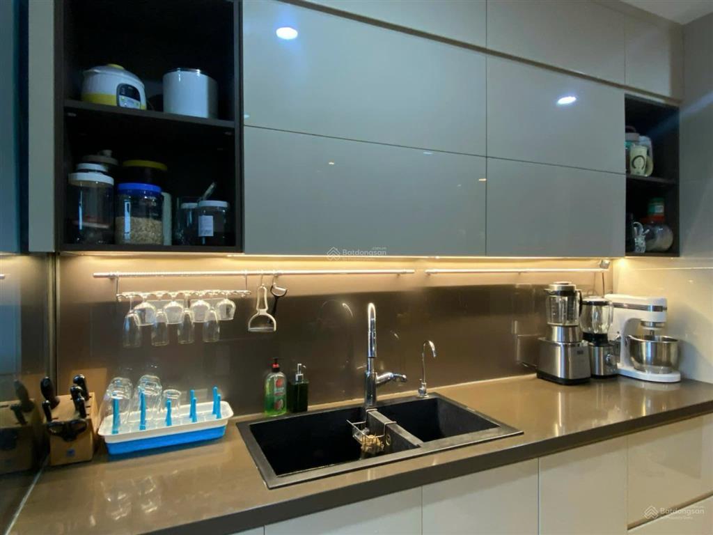 Bán căn hộ 3pn + 2wc tại làng việt kiều châu âu euroland, giá 9 tỷ, diện tích 140m2  3 ban công