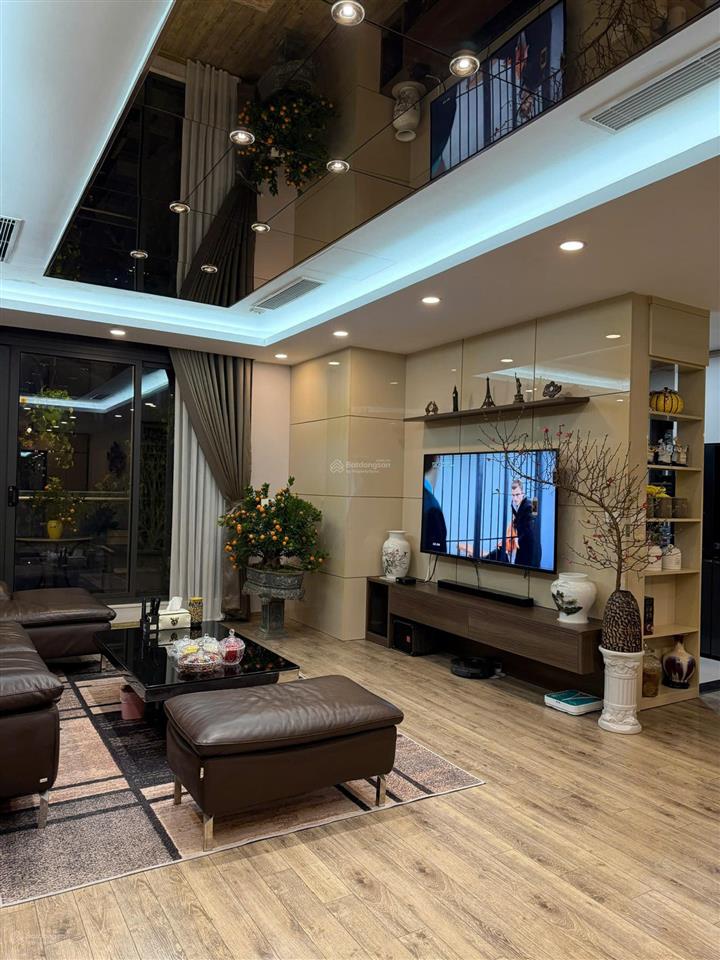 Bán căn hộ 3pn + 2wc tại làng việt kiều châu âu euroland, giá 9 tỷ, diện tích 140m2  3 ban công