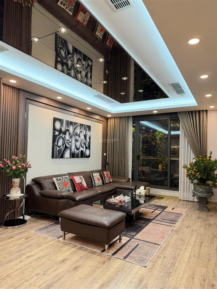 Bán căn hộ 3pn + 2wc tại làng việt kiều châu âu euroland, giá 9 tỷ, diện tích 140m2  3 ban công