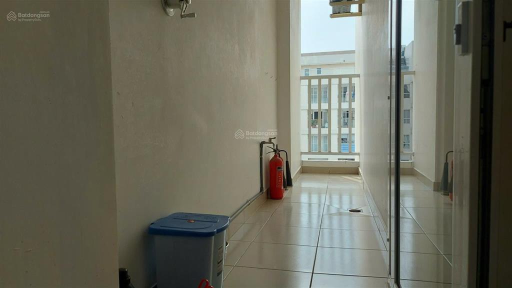 Bán lỗ 300tr ch sky center, 2pn 2wc, 5,7 tỷ, 74m2 view công viên hồ bơi tầng 15