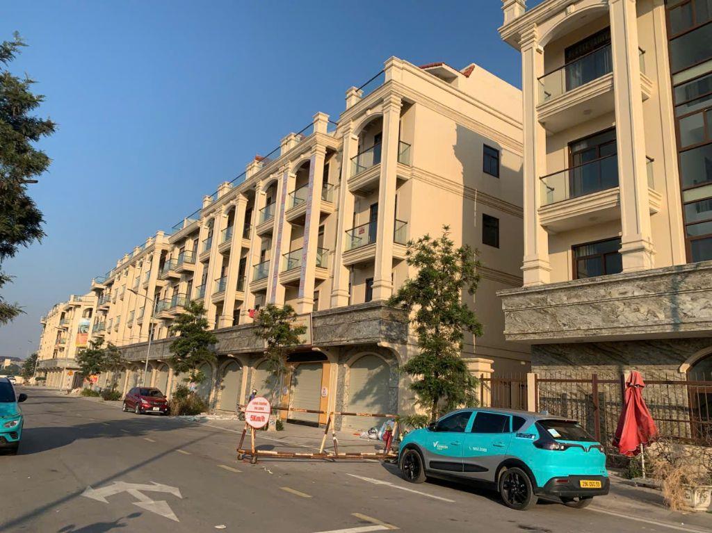 Cần bán liền kề him lam thường tín 75 m2, 12 tỷ , sẵn sổ, vào ở ngay