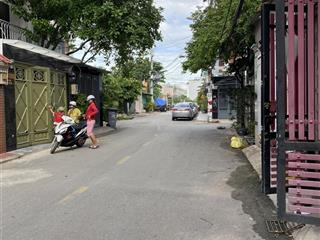 8 tỷ mặt tiền ngang 4m. nhà đường rộng 10m thông kd . không lỗi phong thủy . phan huy ích gv