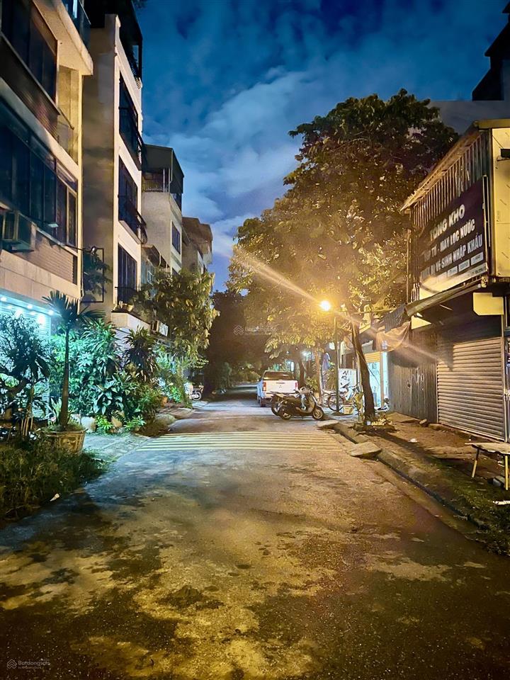 Rẻ hơn lô khác 1 tỷ  bán lô đất 60m2 (5x12) khu liền kề dịch vụ tây nam linh đàm tặng nhà