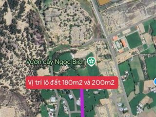 Duy nhất 1 lô đất biển 180m2 full thổ cư giá rẻ nhất chỉ 970 triệu, xây nhà 2 tầng nhìn thấy biển