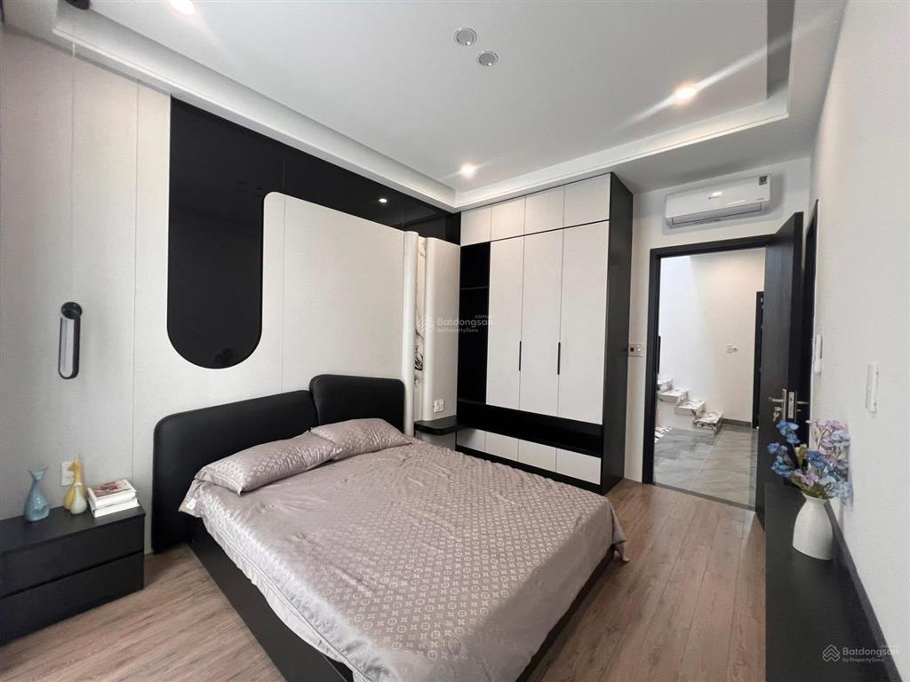 Bán nhà siêu đẹp mt phan triêm sau lưng võ chí công. nhà đẹp xem là mê ngay. giá tốt nhất