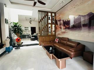 Nhà đẹp gần cầu hoà xuân giá sốc chủ cần tiền đi mỹ gấp