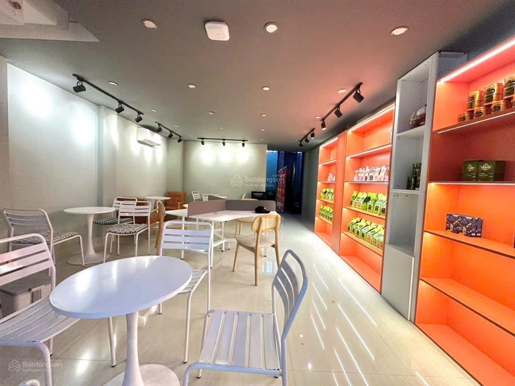 Bán gấp nhà mt ngô huy diễn  đảo 1 cực hiếm giá cực rẻ như giá đất