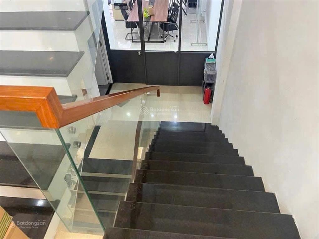 Bán gấp nhà mt ngô huy diễn  đảo 1 cực hiếm giá cực rẻ như giá đất