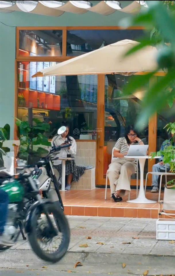 Bán gấp nhà mt ngô huy diễn  đảo 1 cực hiếm giá cực rẻ như giá đất
