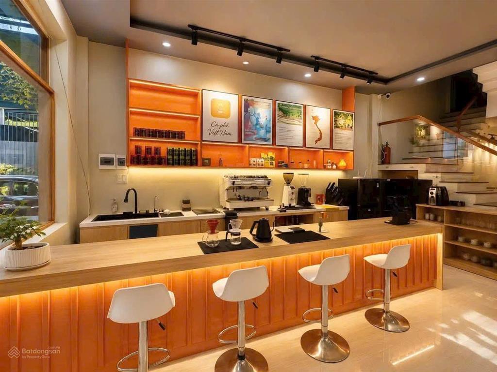 Bán gấp nhà mt ngô huy diễn  đảo 1 cực hiếm giá cực rẻ như giá đất