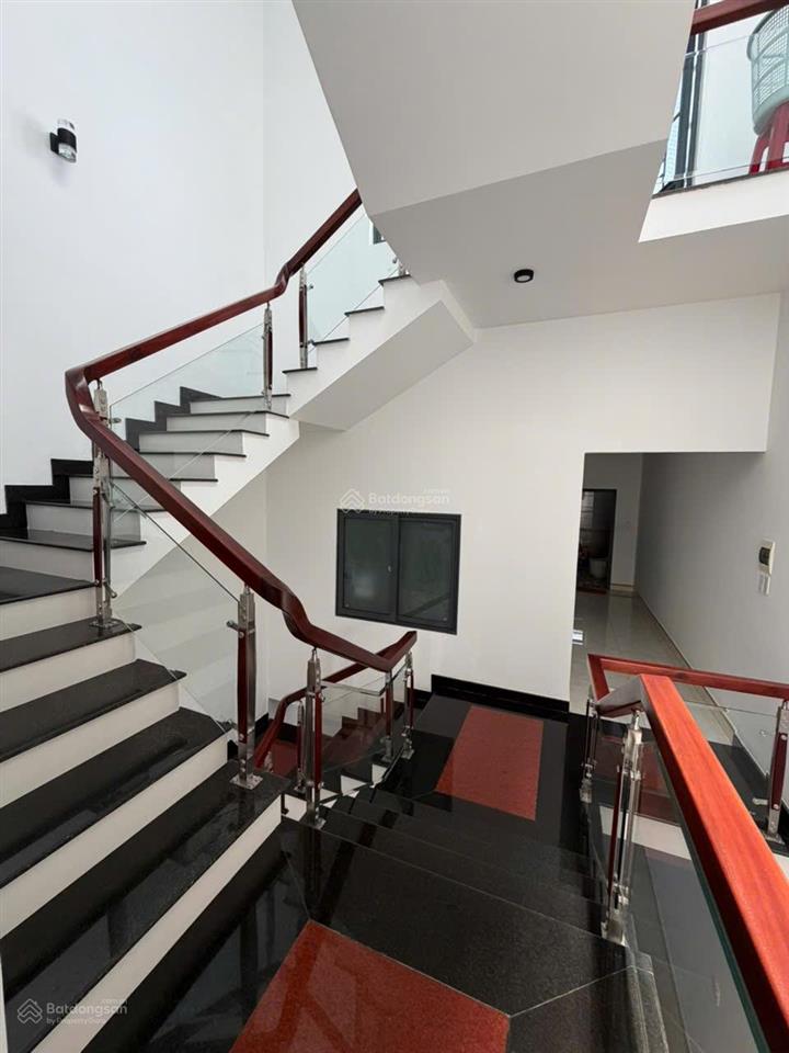 Chính chủ cần bán nhanh nhà 3 mê 4 phòng ngủ. giá cực tốt