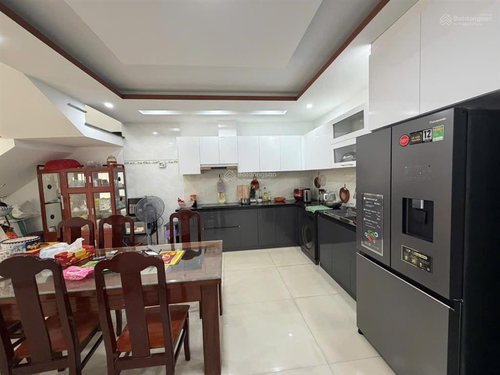 Chính chủ cần bán nhanh nhà 3 mê 4 phòng ngủ. giá cực tốt