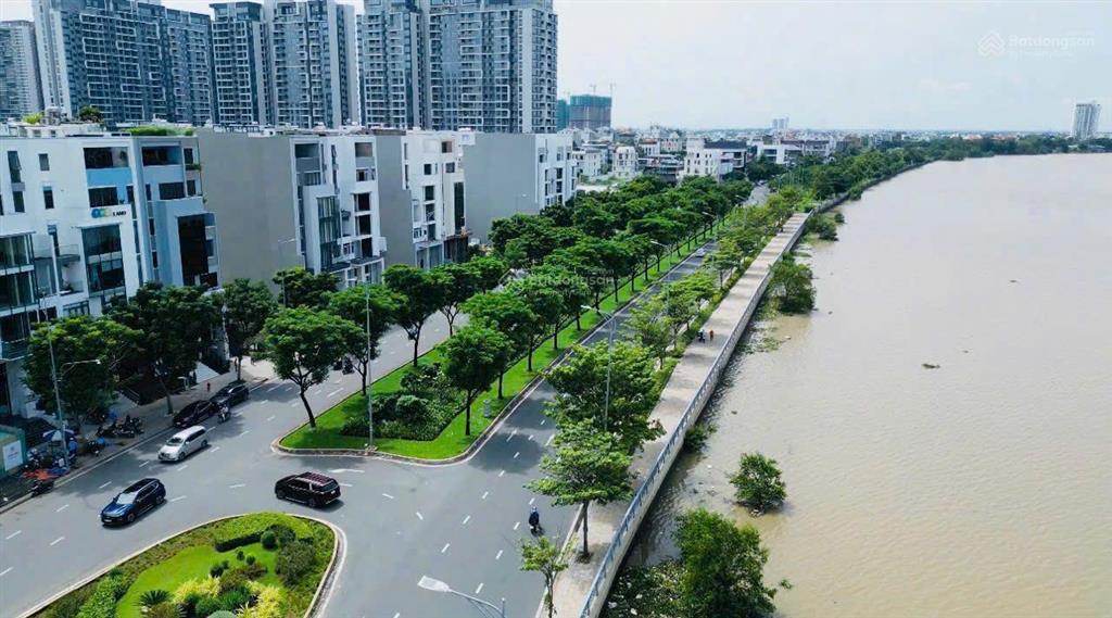 Chính chủ gửi bán lô nhà phố 7x20(140m2) hướng đông nam và tây bắc dự án sài gòn mystey villas q.2