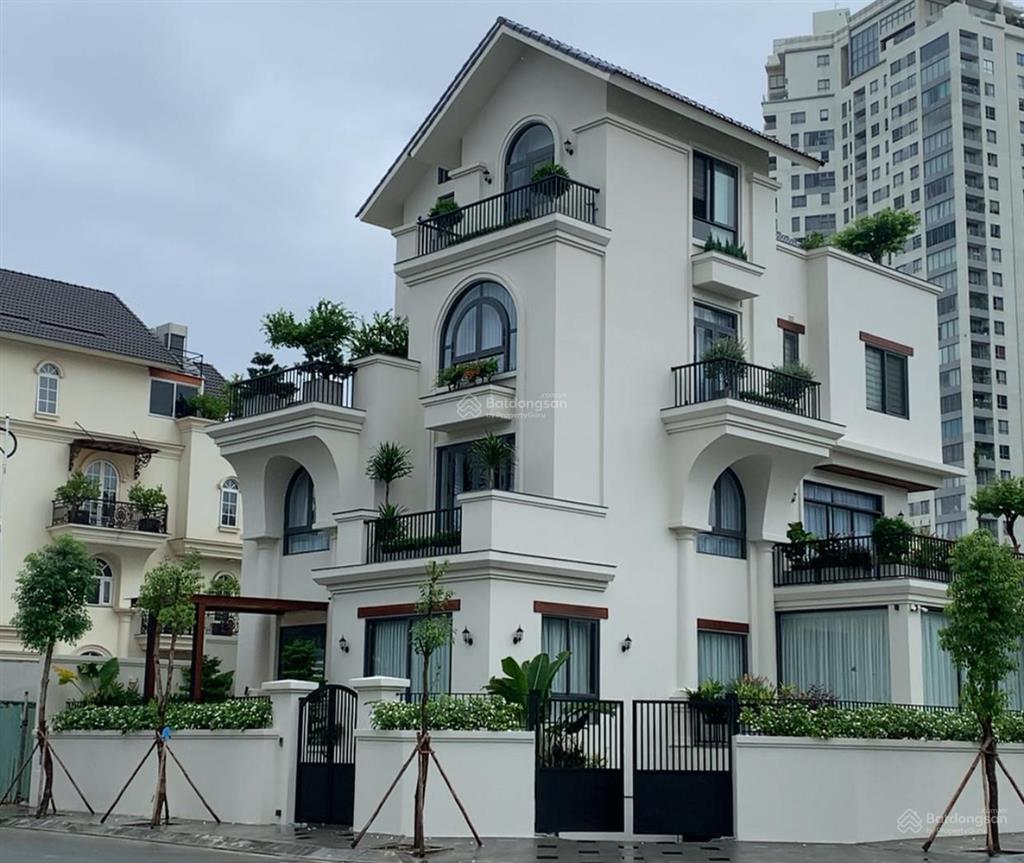 Cần bán căn biệt thự đơn lập 280m2 sài gòn mystery villas  giá mới cập nhật tốt nhất thị trường.