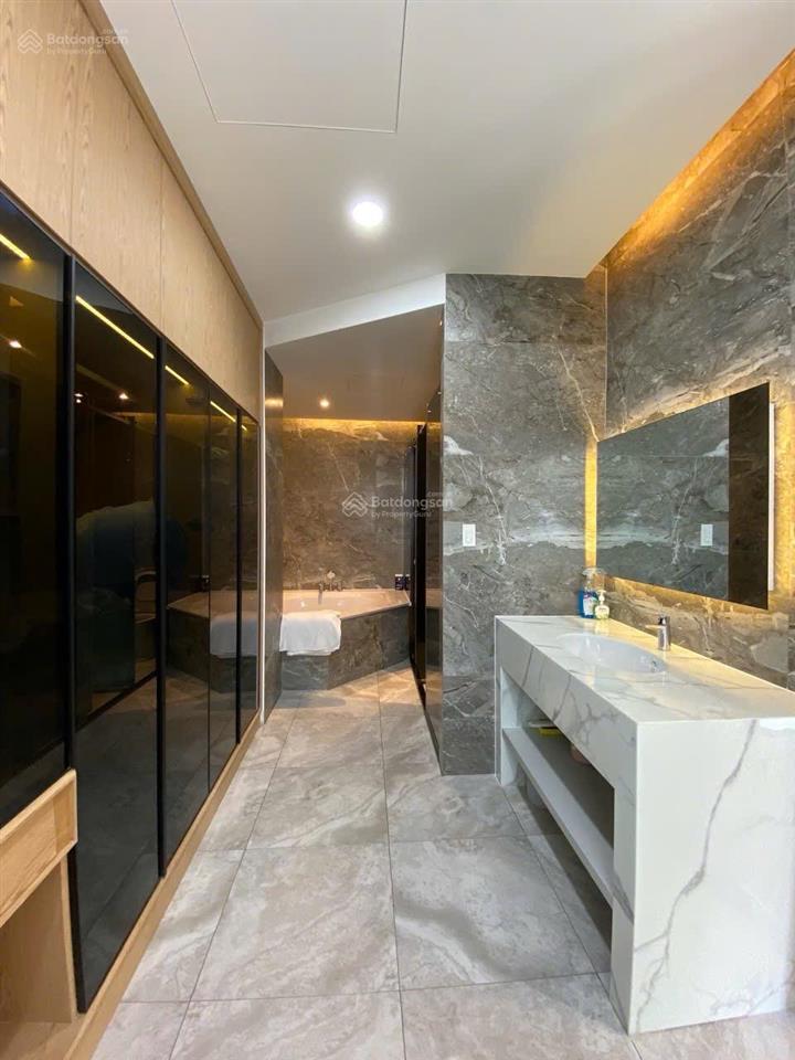 Chính chủ cần bán căn nhà phố 126m2 hoàn thiện  giá mới cập nhật nổi bật.