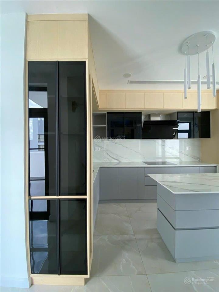Chính chủ cần bán căn nhà phố 126m2 hoàn thiện  giá mới cập nhật nổi bật.