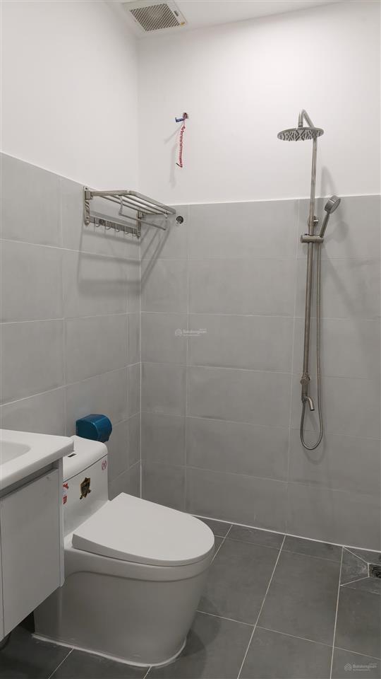 Nhà xây mới 2 tầng 2 pn, 4x12m, 1 lầu đường hẻm xe hơi lê trọng tấn