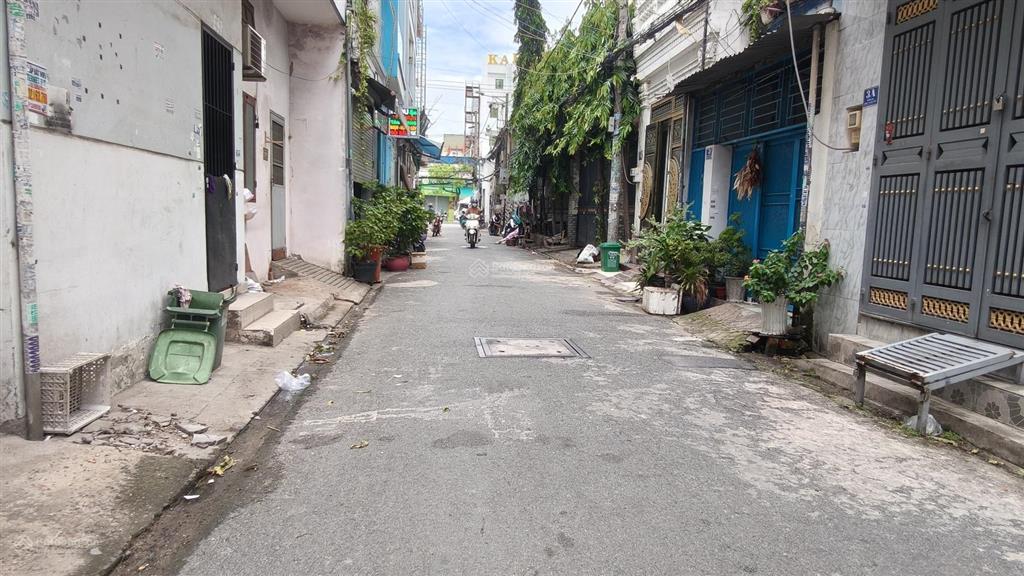 Mặt tiền đường số 24a  lê văn quới 4x13m trệt 2 lầu st 4 pn, đường nhựa 8m thông