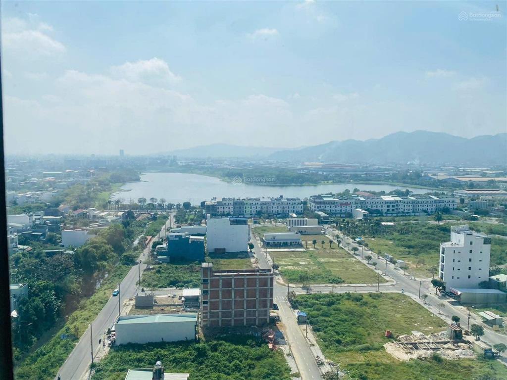 Cần tiền bán nhanh căn hộ ori toà ct1  2pn view biển full nội thất giá tốt thị trường