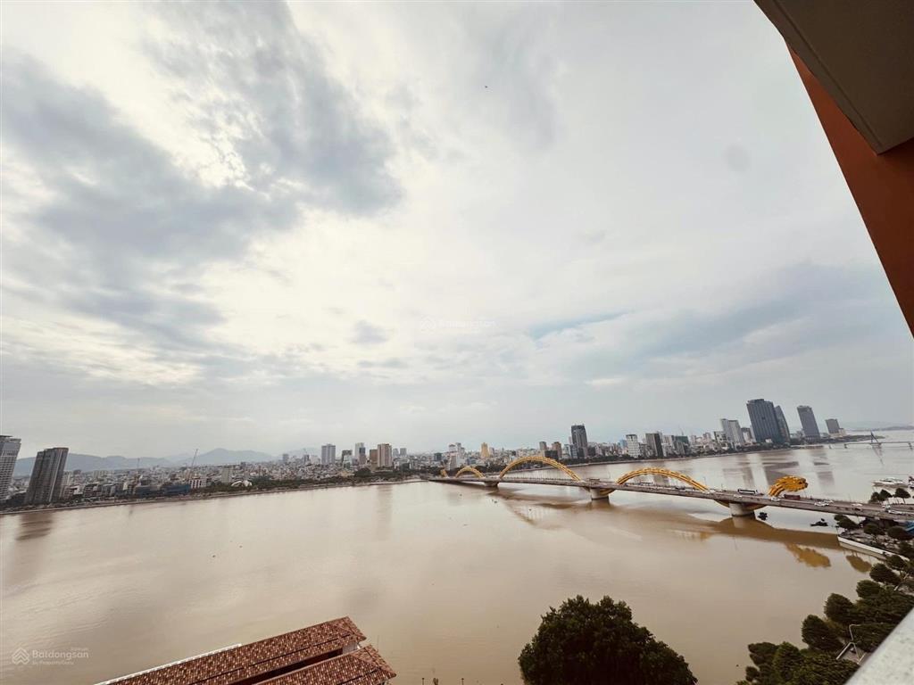 Chính chủ cho thuê căn hộ sun ponte view trực diện sông hàn và view cầu rồng giá rẻ