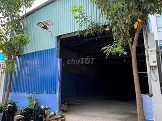 Xưởng Thạnh xuân 22 quận 12. DT 8x40m đường xe tải  5 tấn.  giá 18tr 