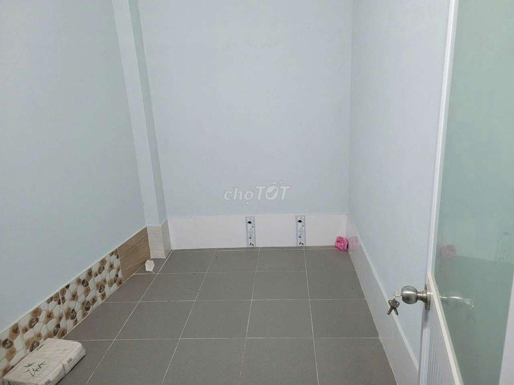kho xưởng Thạnh xuân 22 DT 5x30m đường tải 10 tấn, điện 3fa Giá 11tr