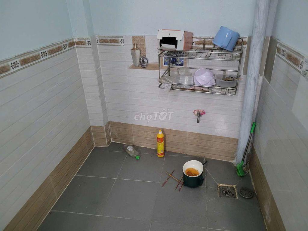 kho xưởng Thạnh xuân 22 DT 5x30m đường tải 10 tấn, điện 3fa Giá 11tr