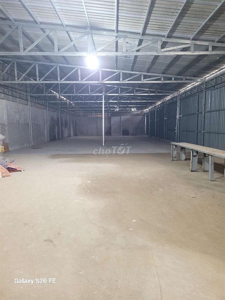 Cho thuê 540mv xưởng Thạnh Xuân quận 12
DT 12x45m đườg xe tải lớn
35tr