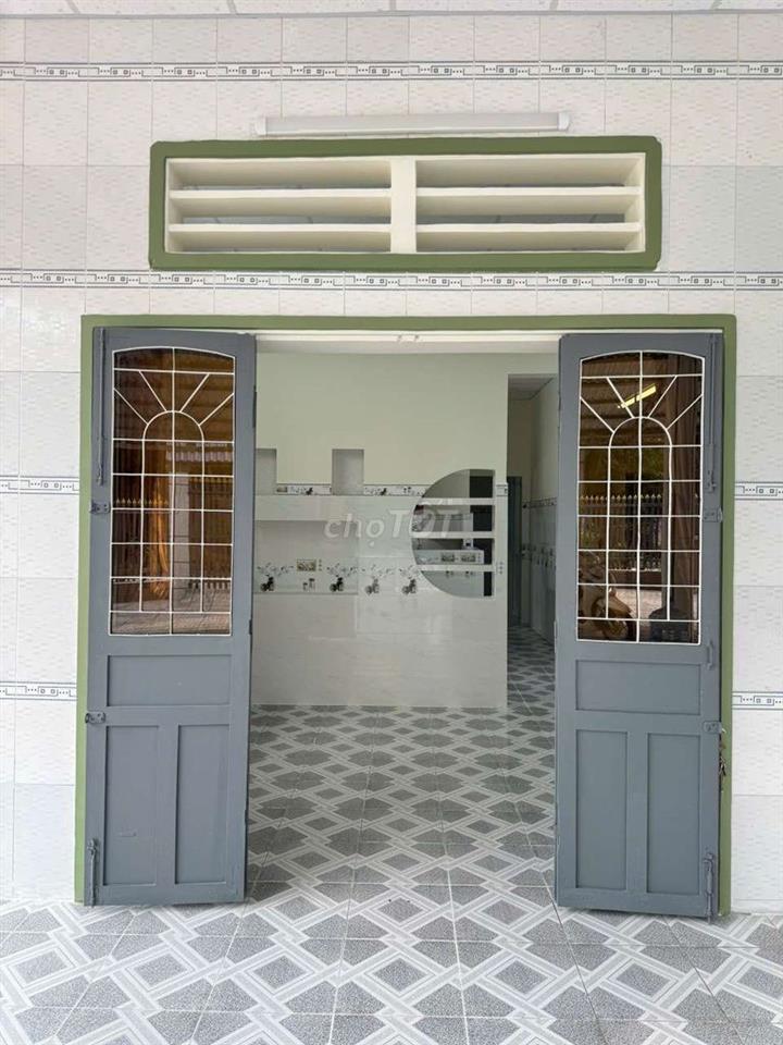 nhà vườn thạnh xuân 52. DT 10x39m có 3pn Sân xe hơi Giá  12tr tháng