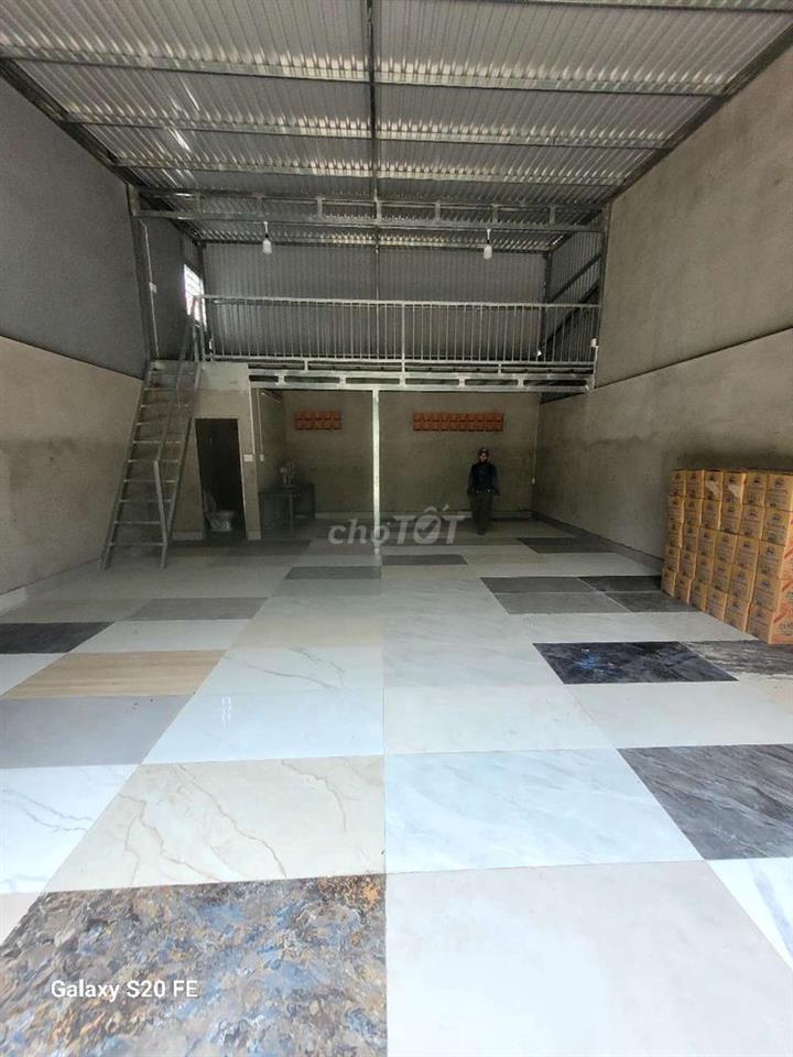 Cho Thuê Xưởng apd 25 mới xây
DT : 7,5x11m có gác
Giá 7tr tháng