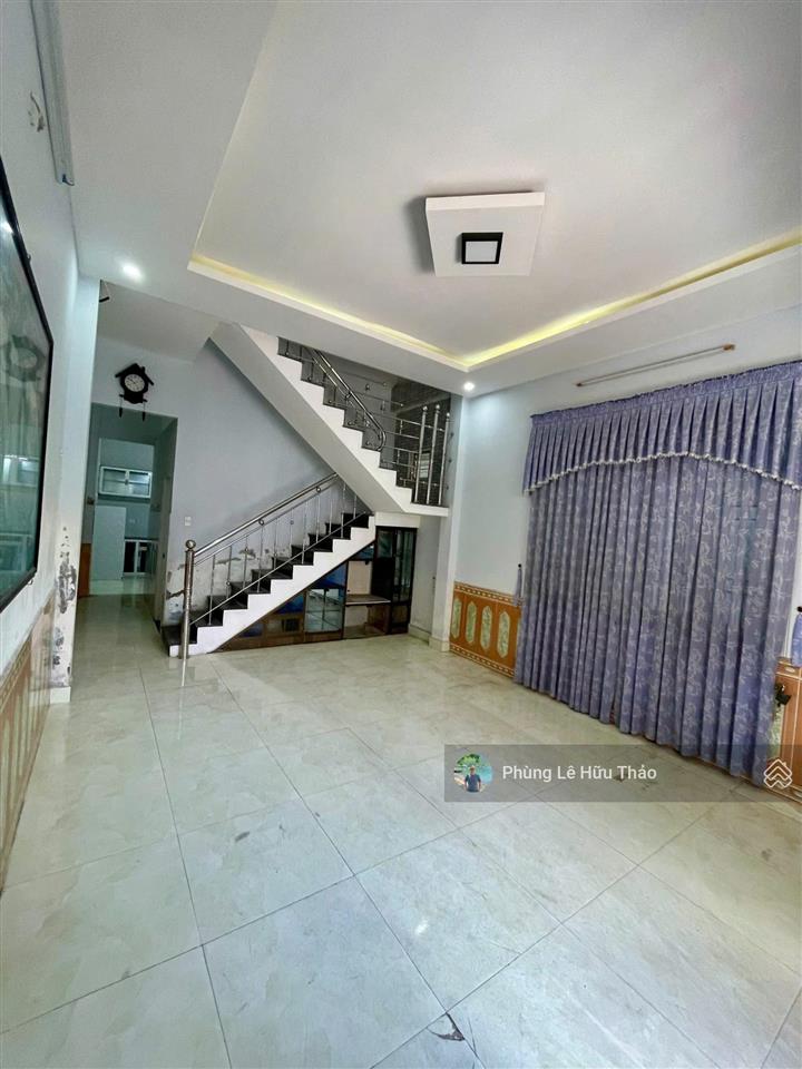 Chính chủ gửi bán nhà 2 tầng 2 mặt kiệt oto thông thoáng hà huy tập, đoạn gần bãi tắm thanh khê