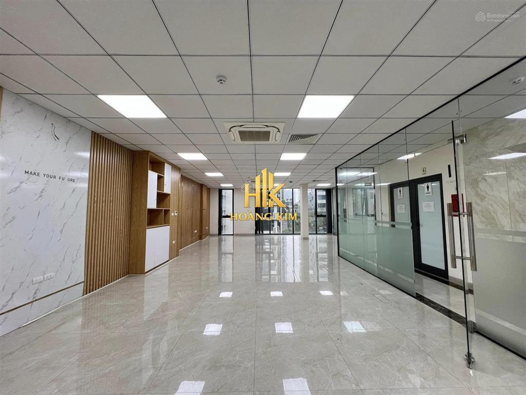 Cho thuê nhà bàu cát p.14 tân bình * 550m2 sử dụng * ốp kính sang trọng, pccc đầy đủ