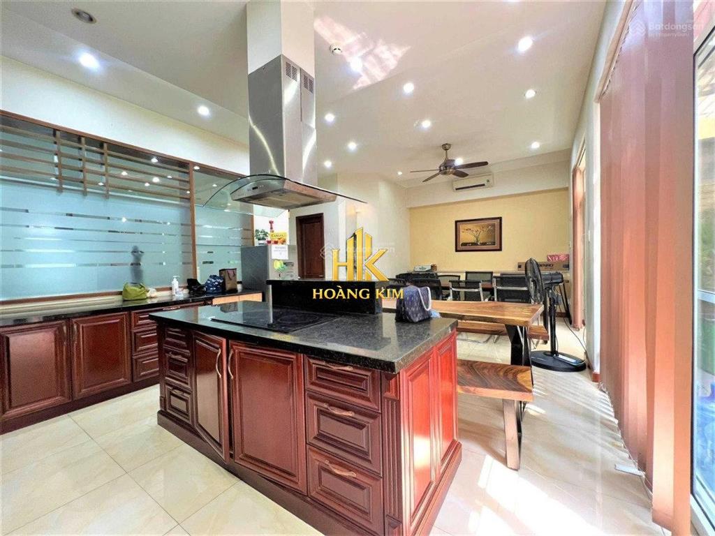 Cho thuê biệt thự cửu long tân bình * 8x20m * trệt 2 lầu st * khu vực dân trí cao