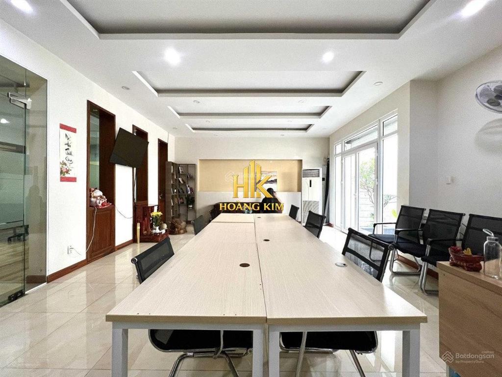 Cho thuê biệt thự cửu long tân bình * 8x20m * trệt 2 lầu st * khu vực dân trí cao