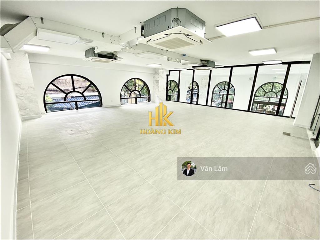 Cho thuê tòa nhà góc 2 mặt tiền 123a cộng hòa tân bình * vị trí siêu đẹp * nhận diện cực tốt