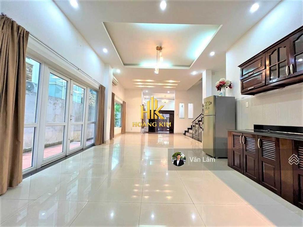 Cho thuê biệt thự phan bá phiến tân bình * ngang 10m, trệt 2 lầu * khu văn phòng