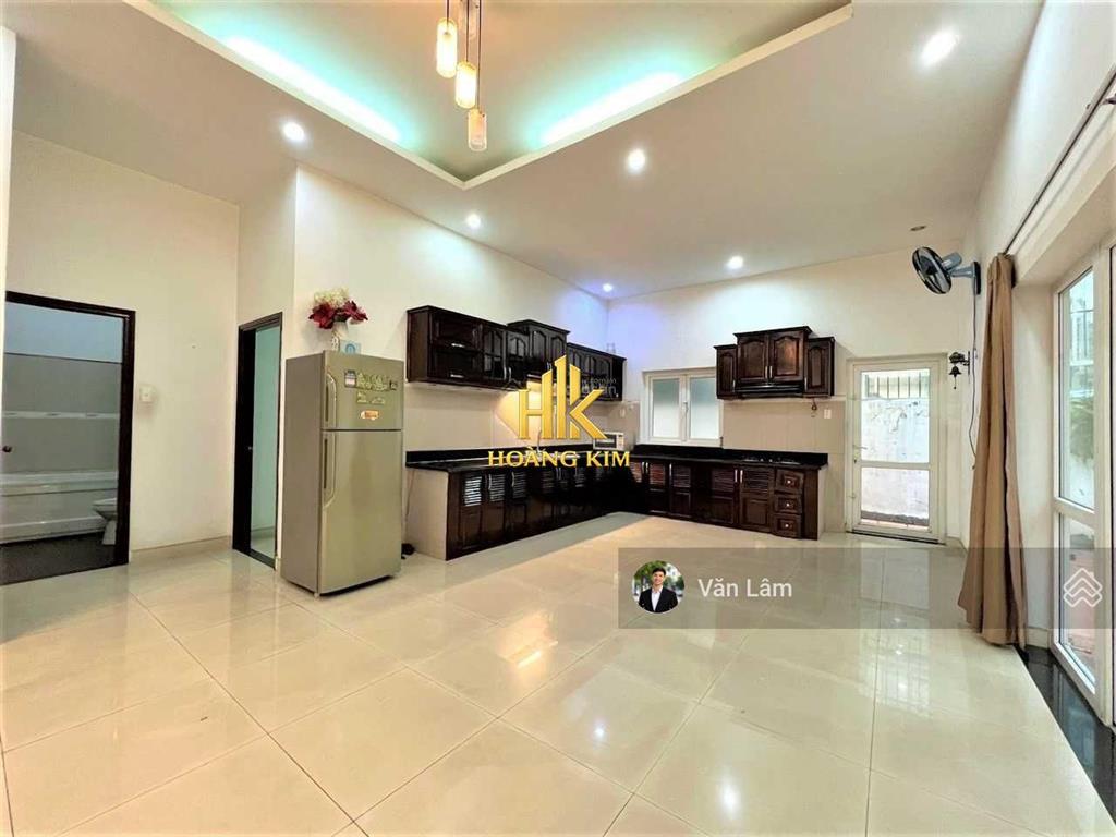 Cho thuê biệt thự phan bá phiến tân bình * ngang 10m, trệt 2 lầu * khu văn phòng