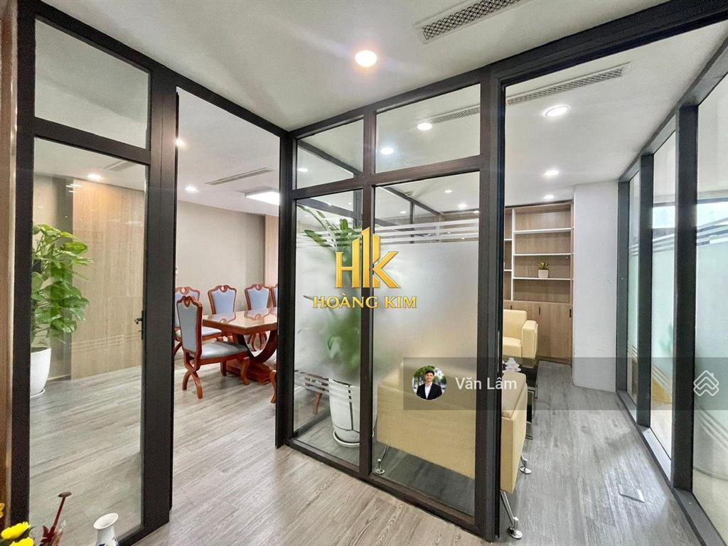 Cho thuê nhà khu sân bay * ngang 8m, trệt 3 lầu * vào sử dụng ngay