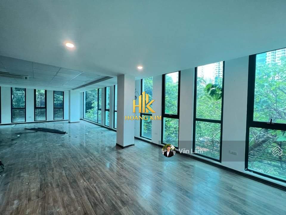 Cho thuê nhà mặt tiền út tịch tân bình * 8,5x20m, hầm trệt 4 lầu * nhà đẹp ốp kính 100%